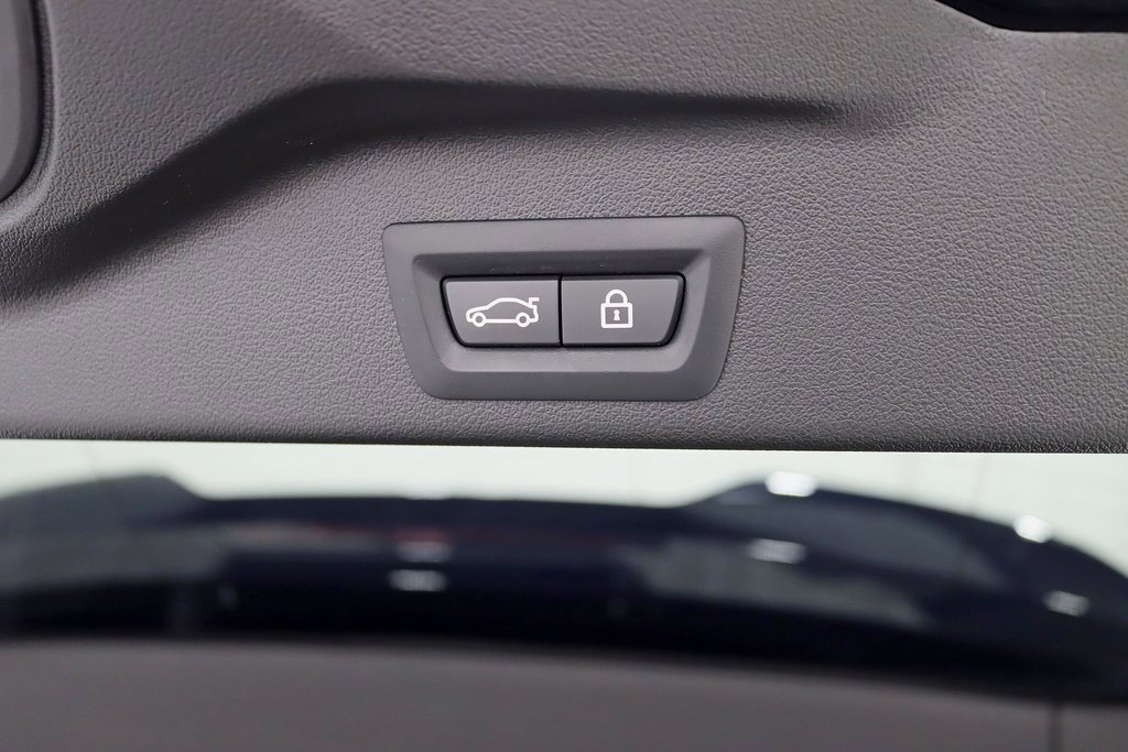 Used 2023 BMW X5 M w/ Competition Package image 47