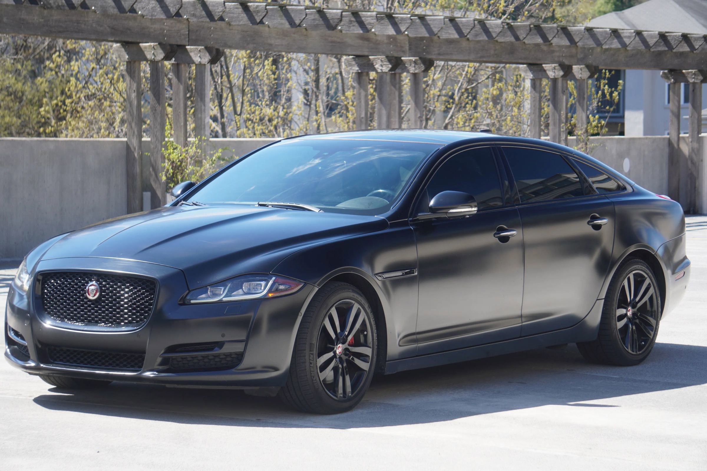 Used 2016 Jaguar XJ L Portfolio AWD/4WD image 12