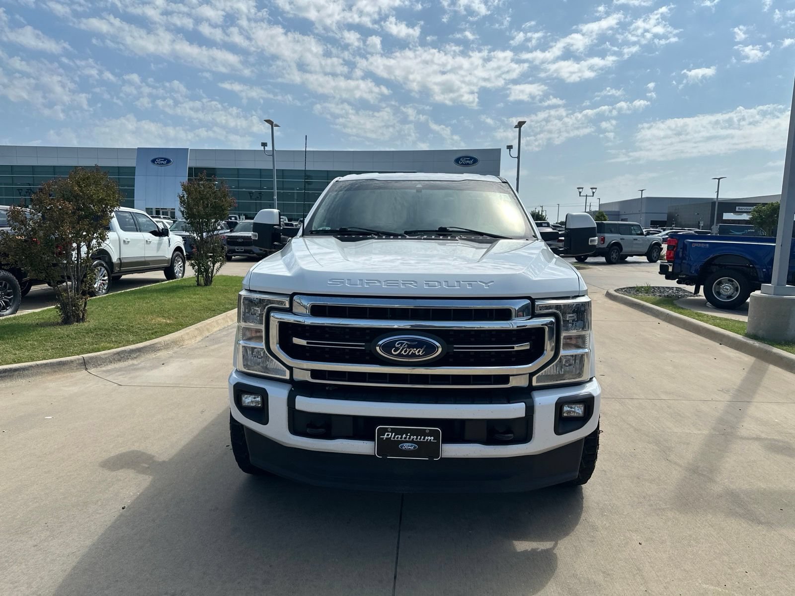 Used 2022 Ford F250 Lariat w/ Lariat Ultimate Package AWD/4WD image 9