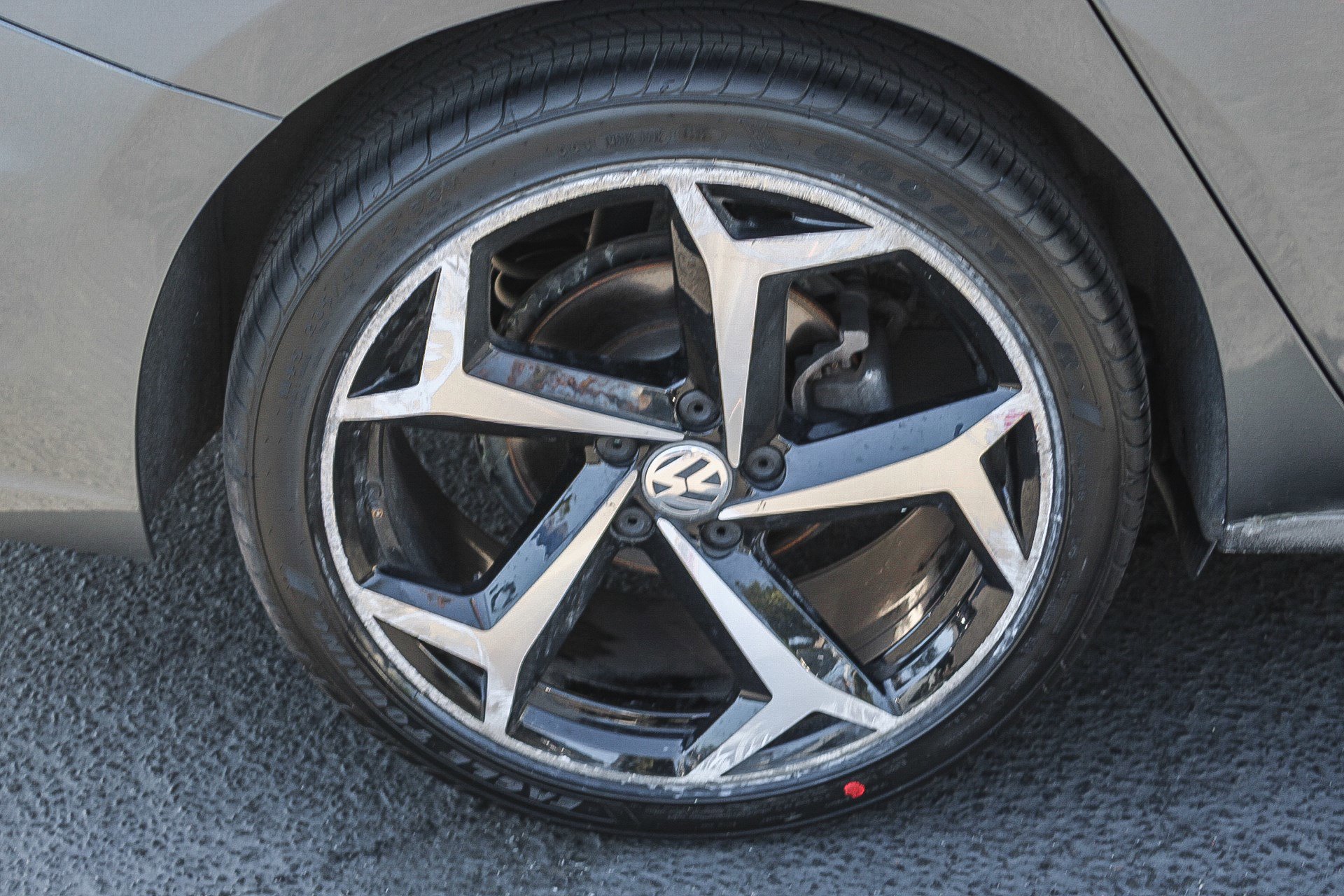 Used 2021 Volkswagen Passat 2.0T R-Line image 12