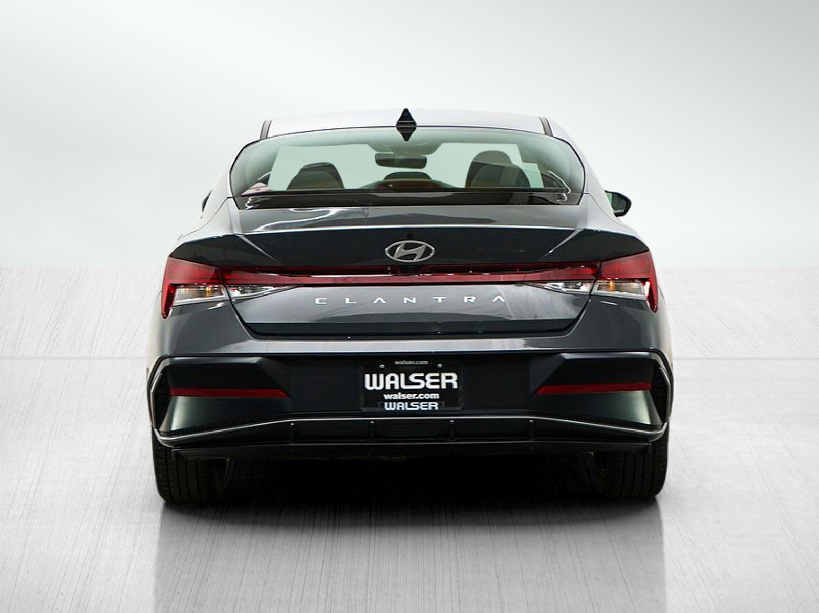Used 2025 Hyundai Elantra SEL FWD image 4