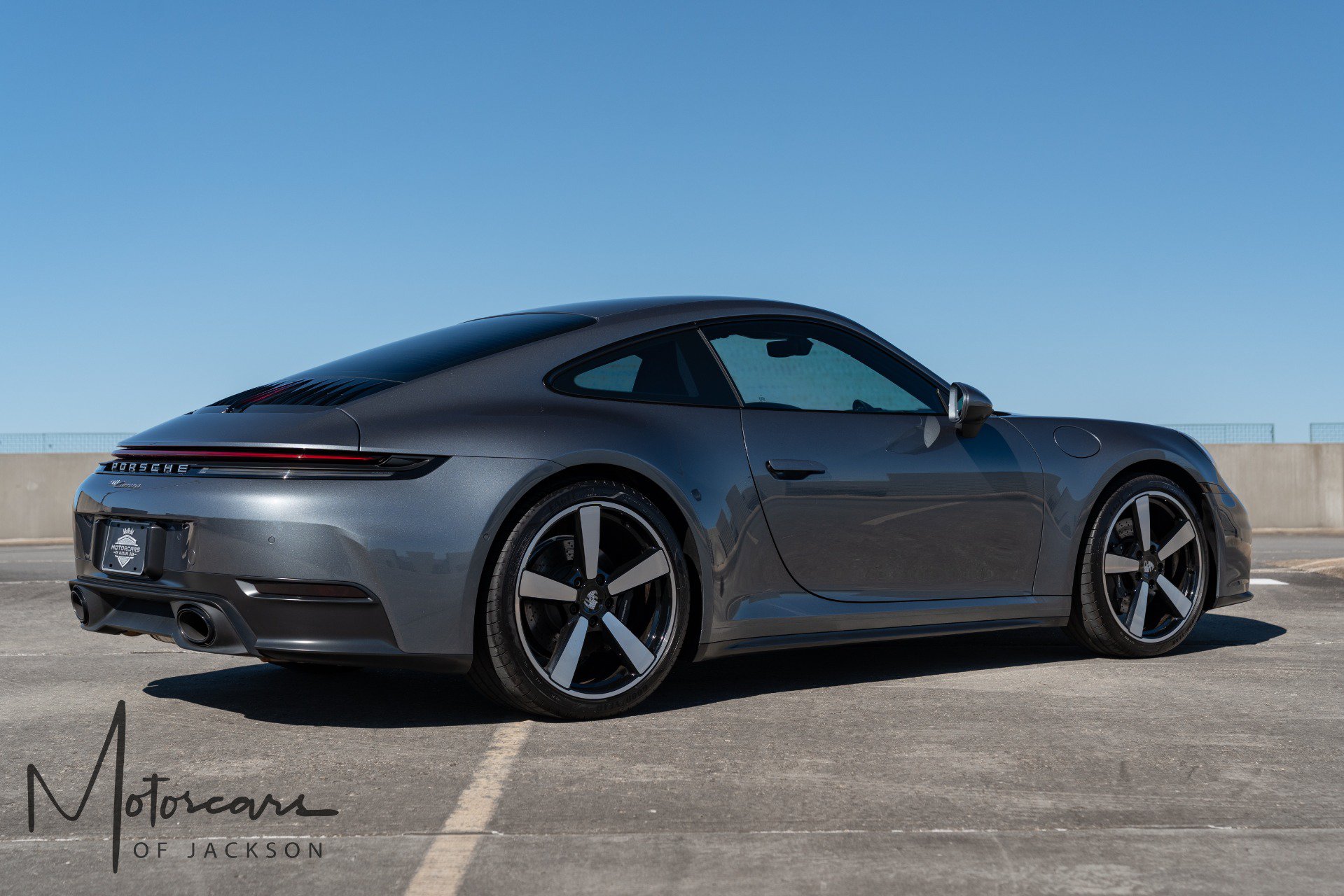 Used 2025 Porsche 911 Carrera RWD image 6