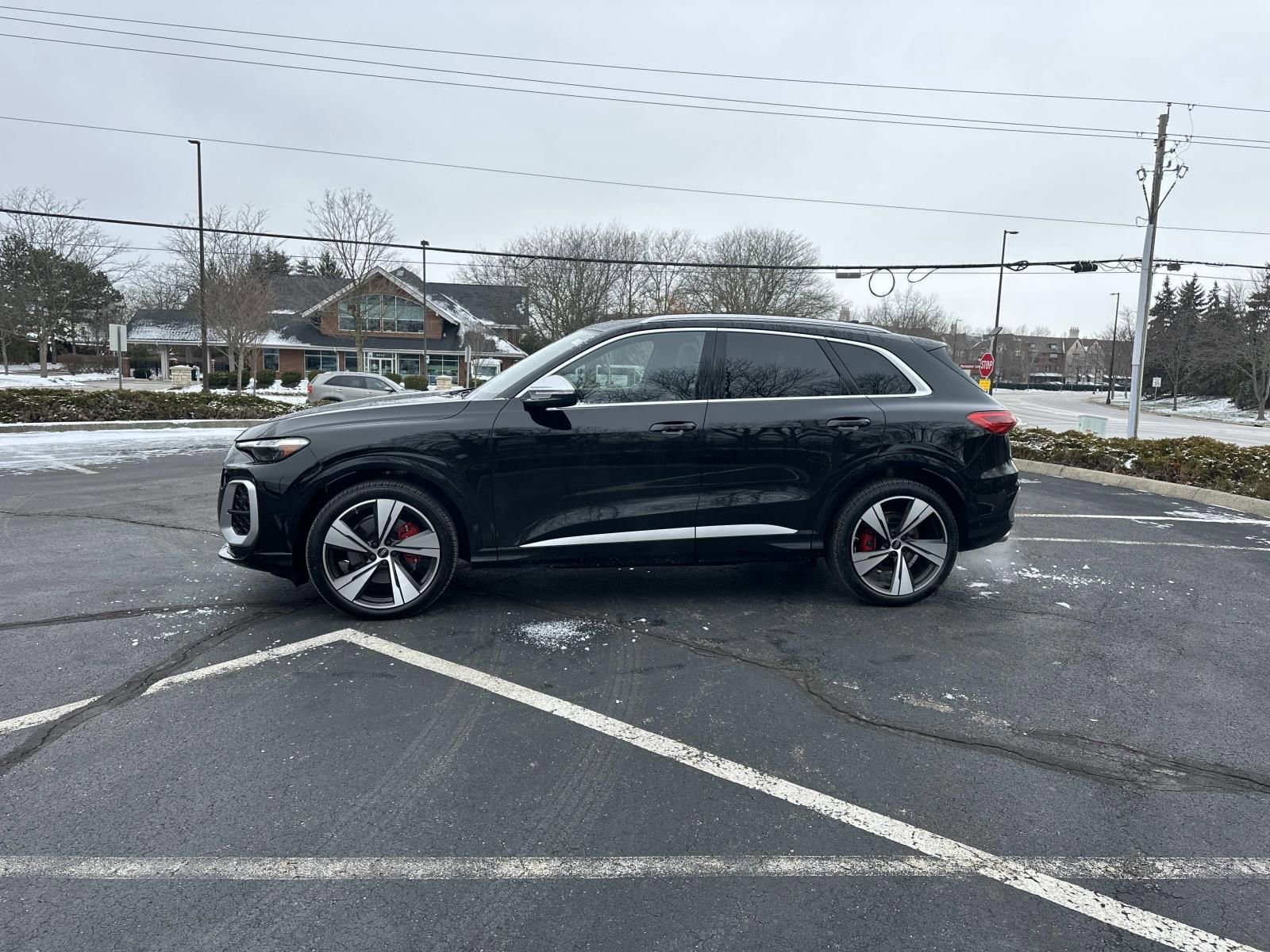 New 2025 Audi SQ5 Premium Plus image 4