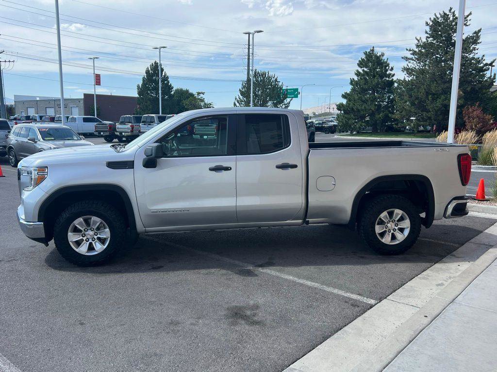 Used 2022 GMC Sierra 1500 Pro w/ Fleet Convenience Package image 4