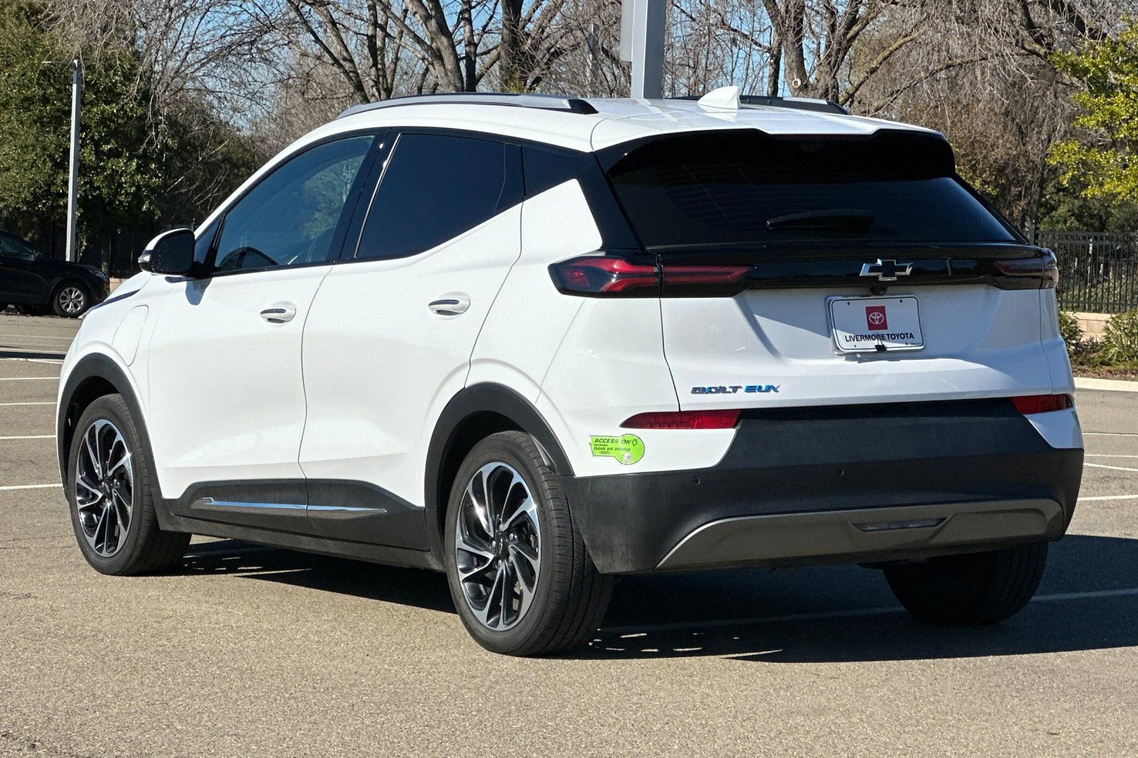 Used 2022 Chevrolet Bolt EUV Premier w/ Super Cruise Package image 6