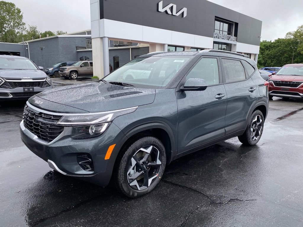 New 2025 Kia Seltos S