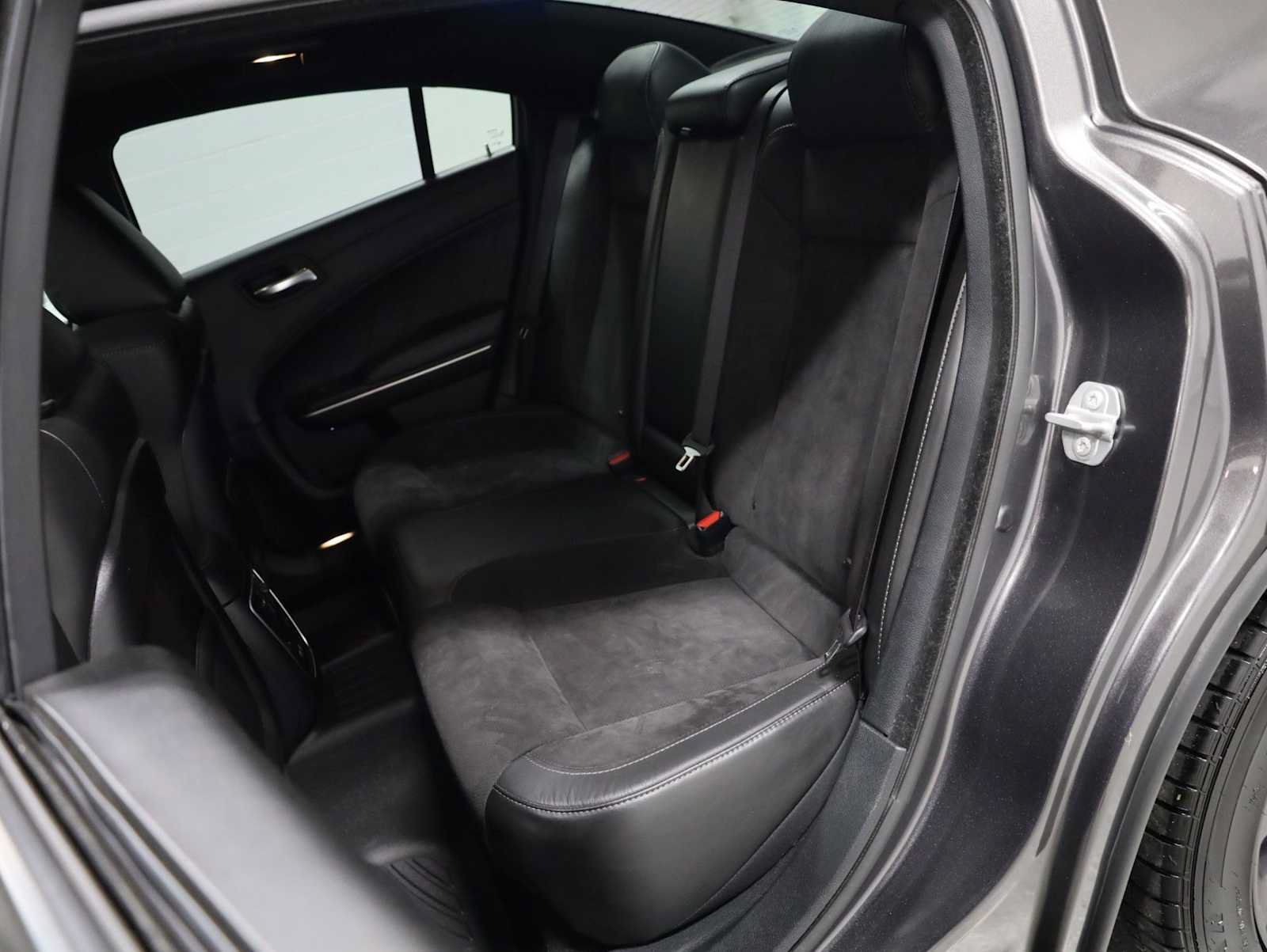 Used 2020 Dodge Charger Scat Pack w/ Plus Group RWD image 34