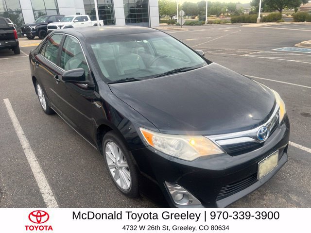 Used 2014 Toyota Camry XLE FWD image 2