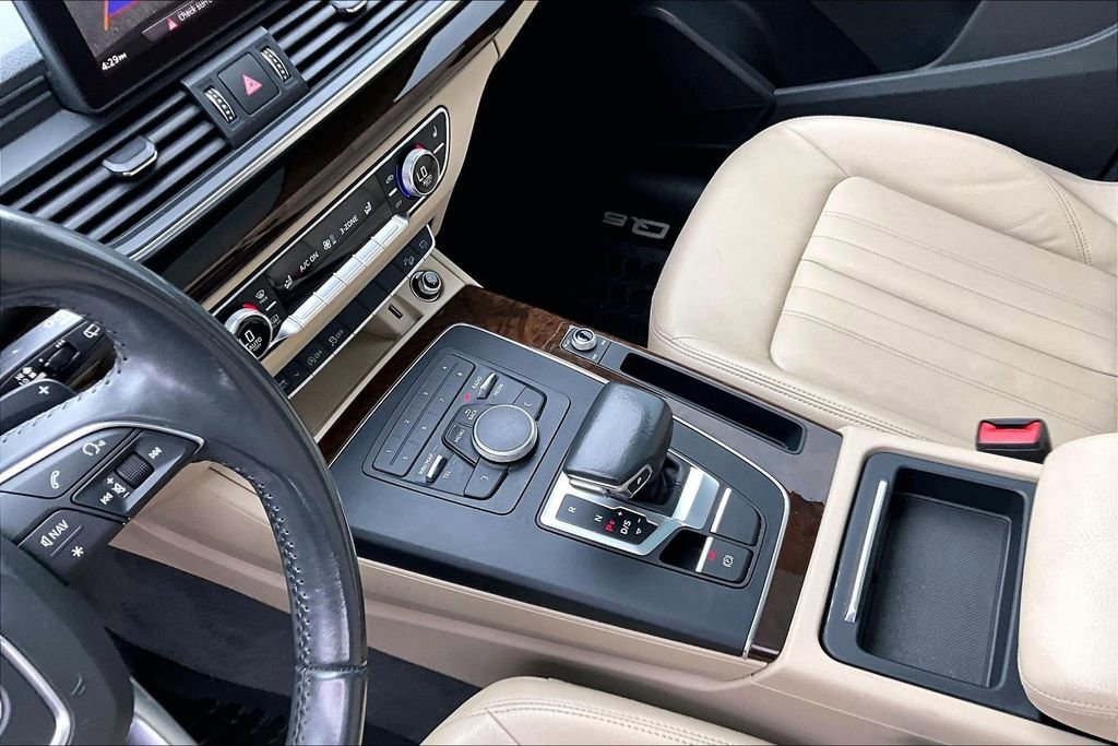 Used 2019 Audi Q5 2.0T Premium AWD/4WD image 17