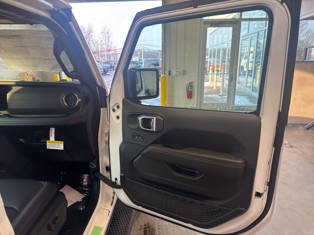 New 2026 Jeep Wrangler Sahara image 54