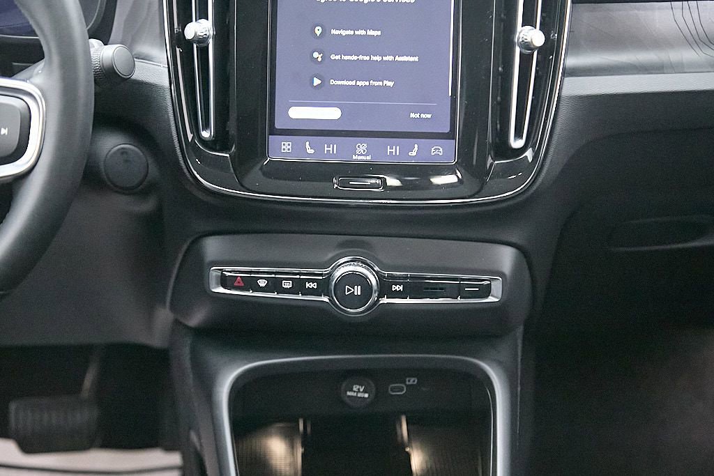 Certified 2023 Volvo C40 P8 Recharge Plus AWD/4WD image 26