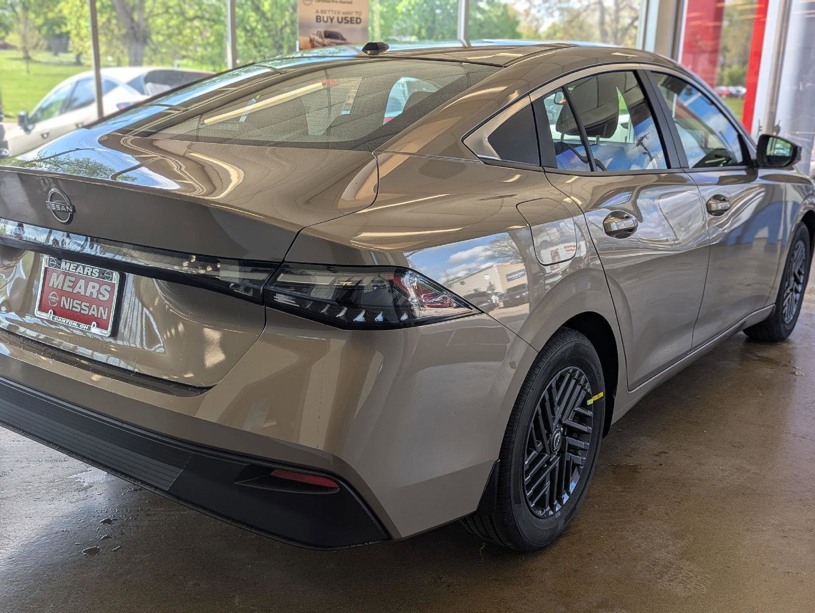 New 2026 Nissan Sentra SV FWD image 8