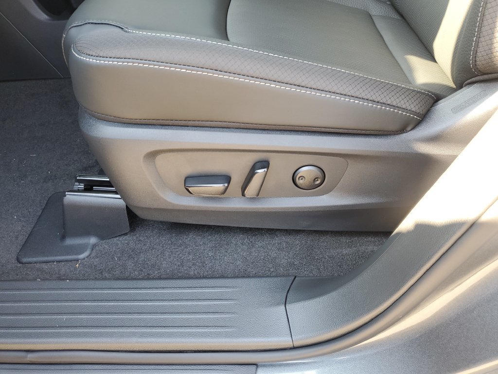 New 2026 Nissan Pathfinder SL FWD image 21