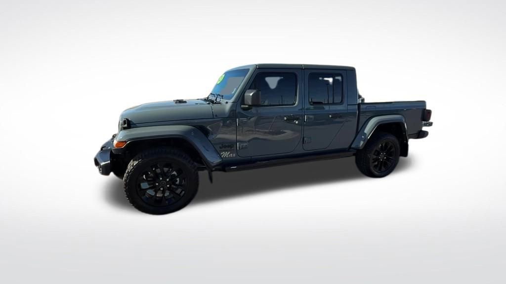 Used 2025 Jeep Gladiator Sport image 30