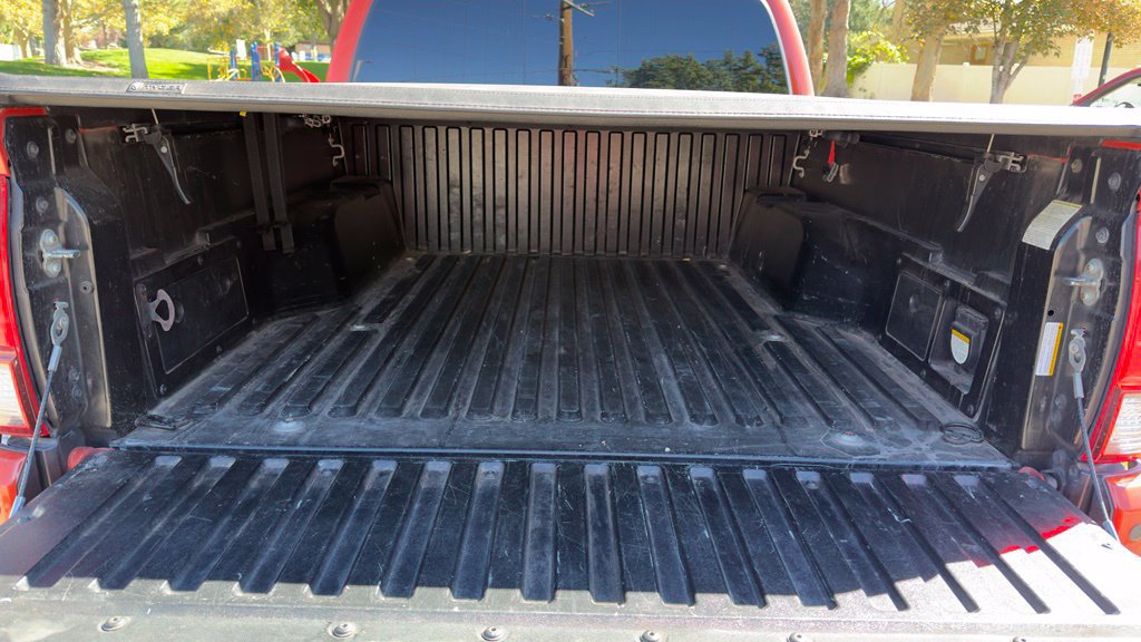 Used 2018 Toyota Tacoma TRD Off-Road AWD/4WD image 10