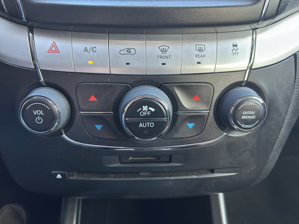 Used 2015 Dodge Journey R/T w/ Flexible Seating Group AWD/4WD image 26