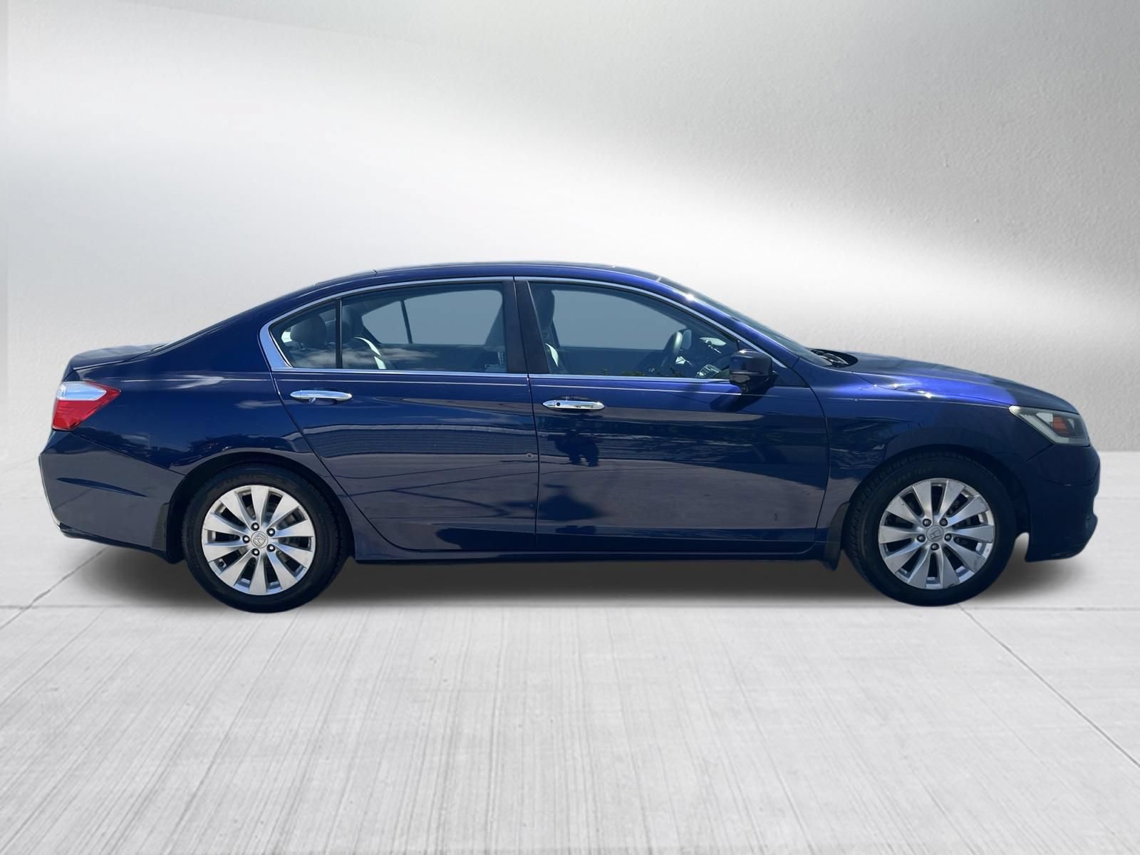 Used 2013 Honda Accord EX image 5