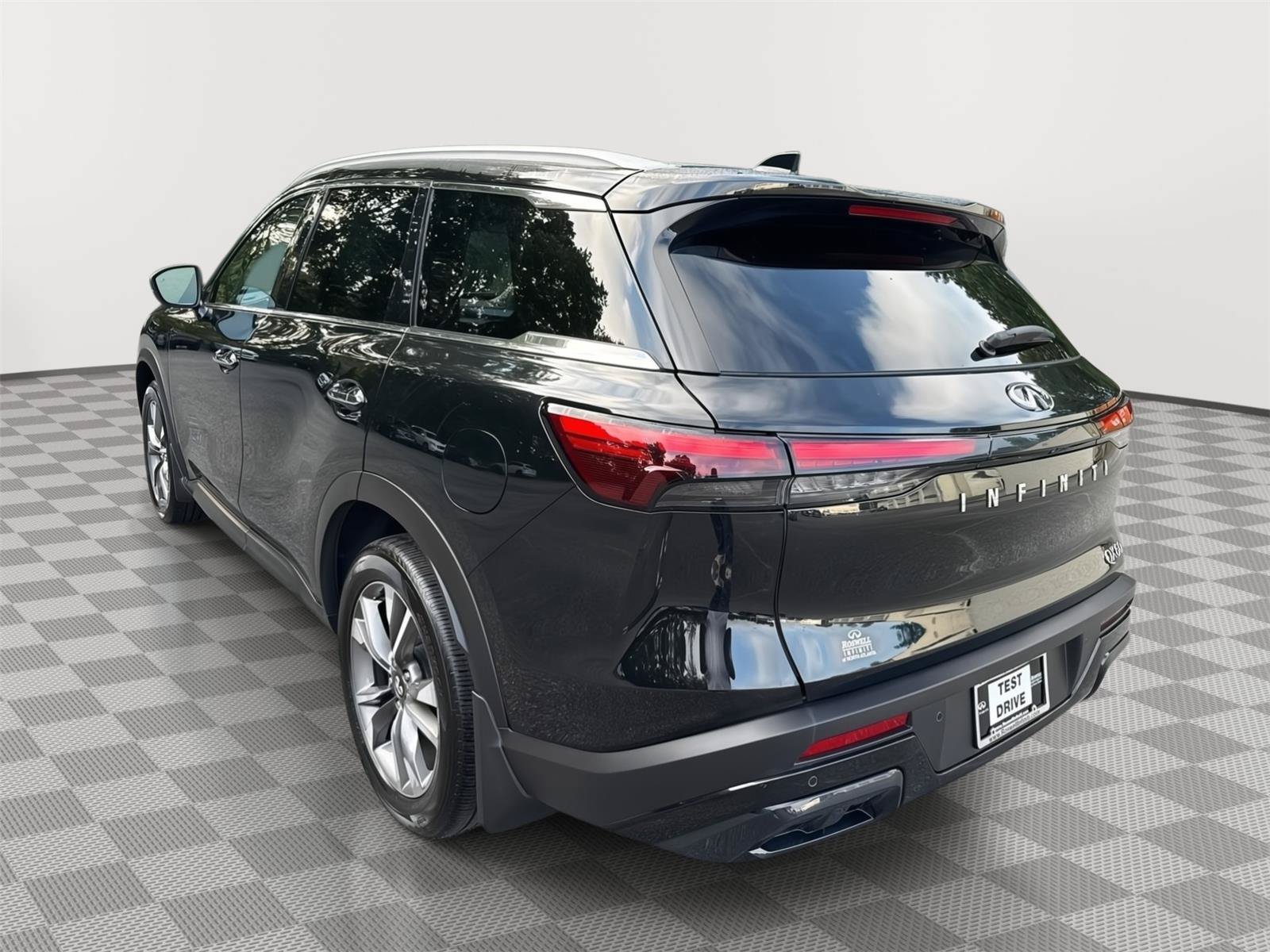 Used 2025 INFINITI QX60 Luxe FWD image 8