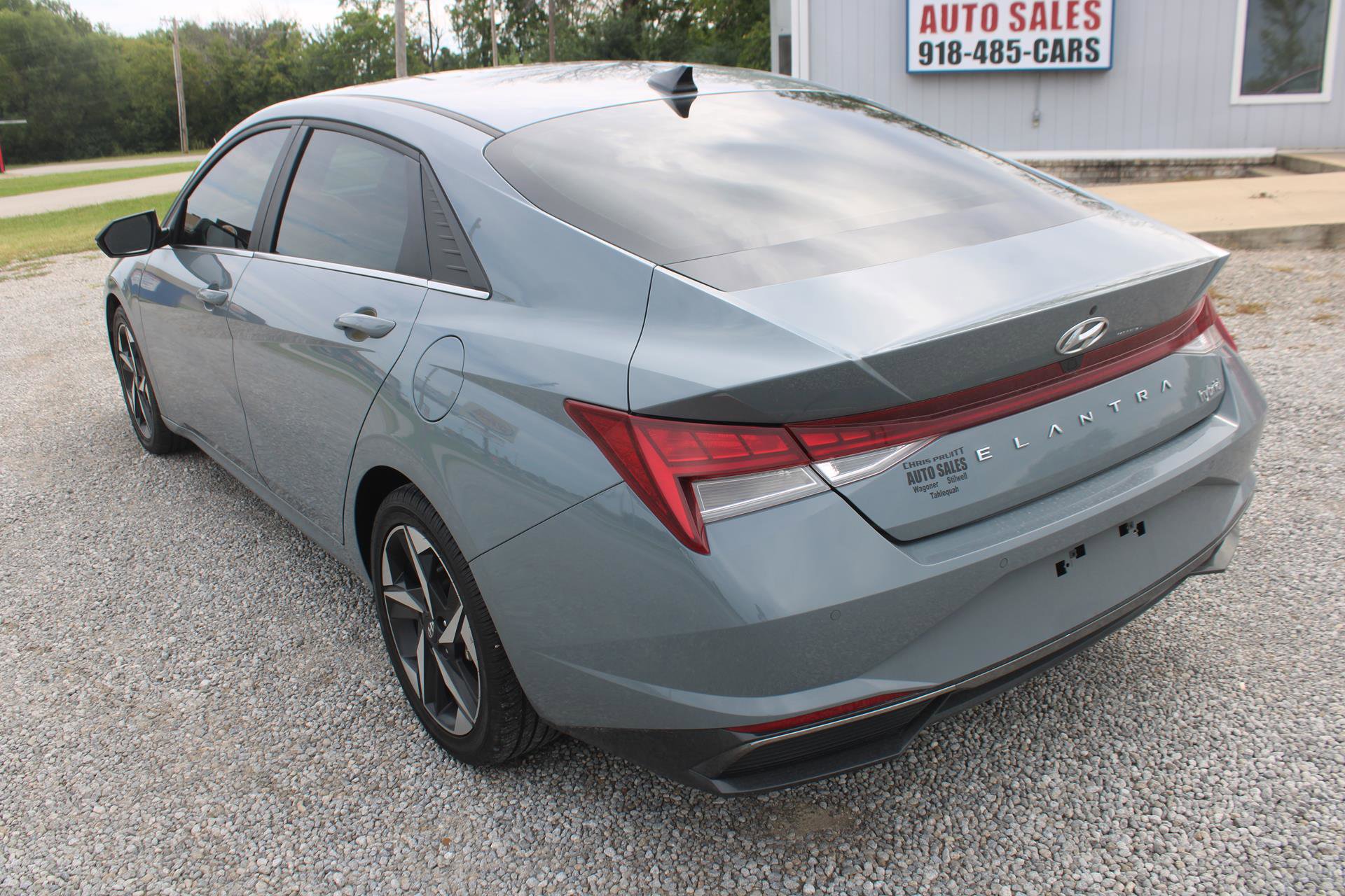 Used 2023 Hyundai Elantra Limited image 5