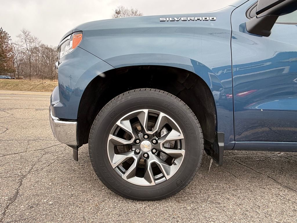 Certified 2024 Chevrolet Silverado 1500 LT image 11