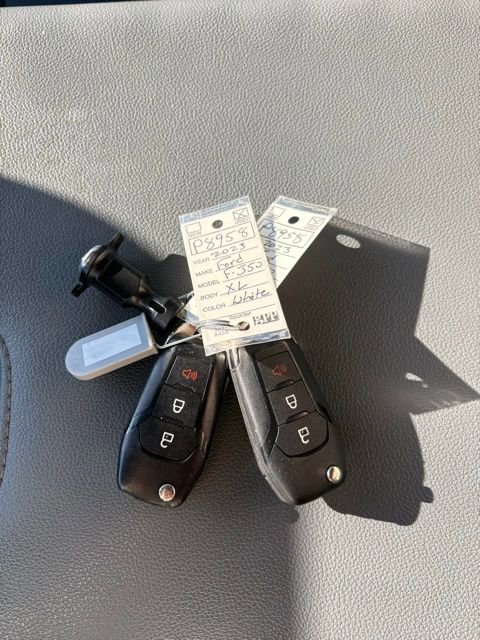 Used 2023 Ford F350 XL image 6