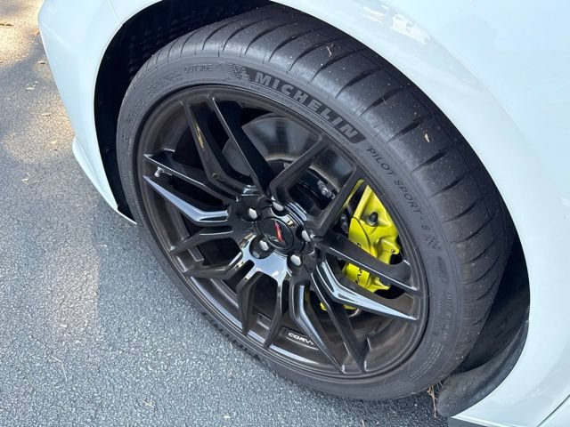 Used 2024 Chevrolet Corvette Z06 RWD image 27