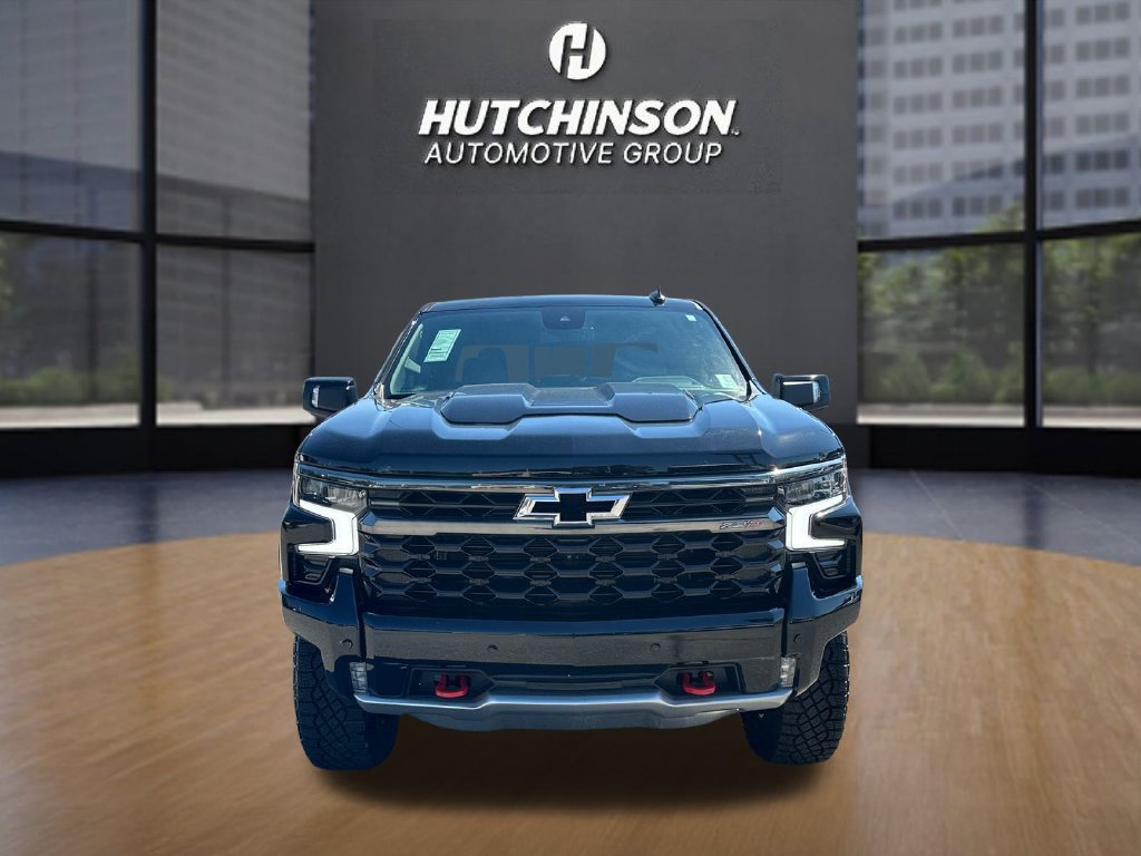 Used 2025 Chevrolet Silverado 1500 ZR2 AWD/4WD image 2