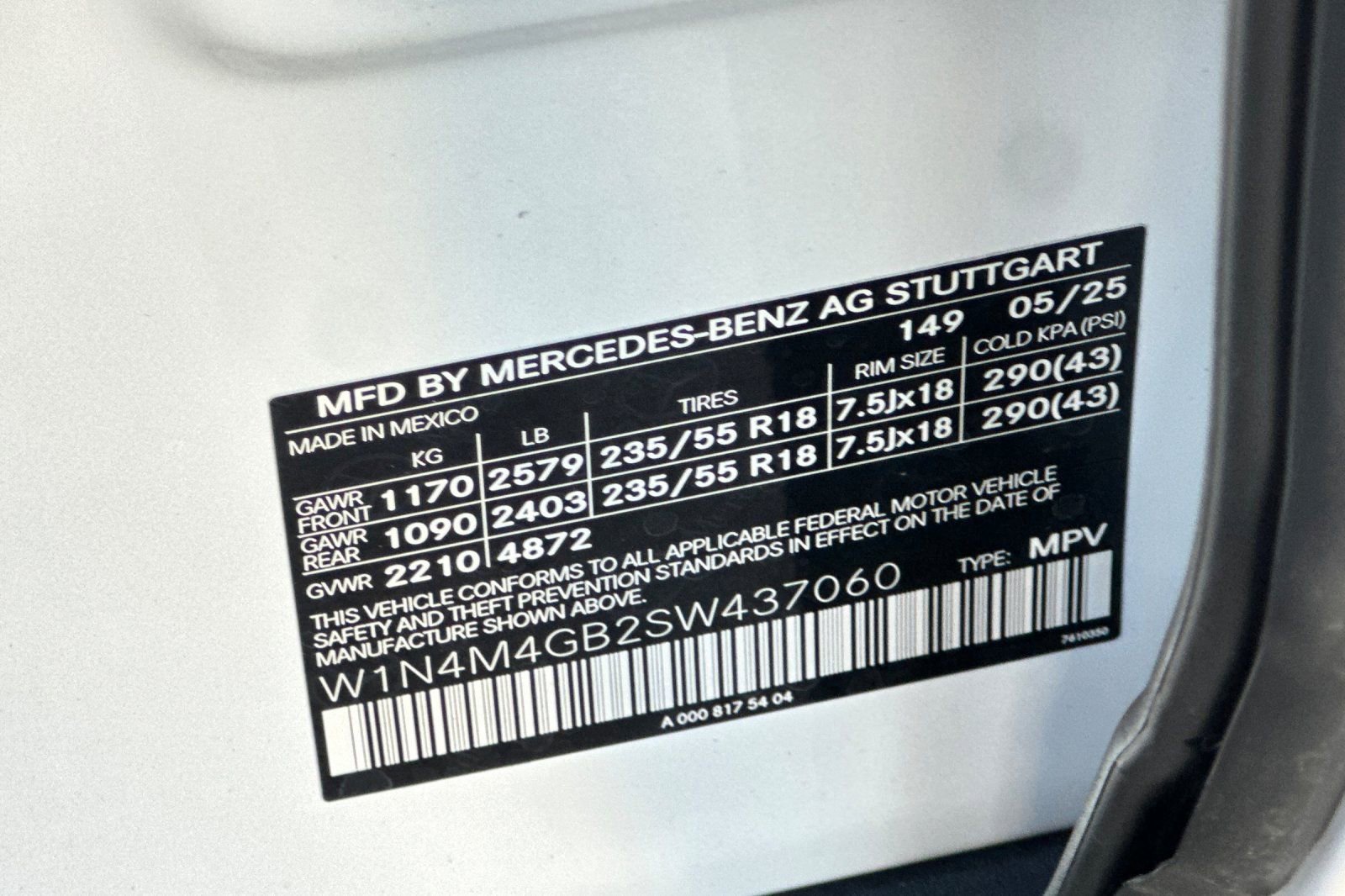 New 2025 Mercedes-Benz GLB 250 image 36