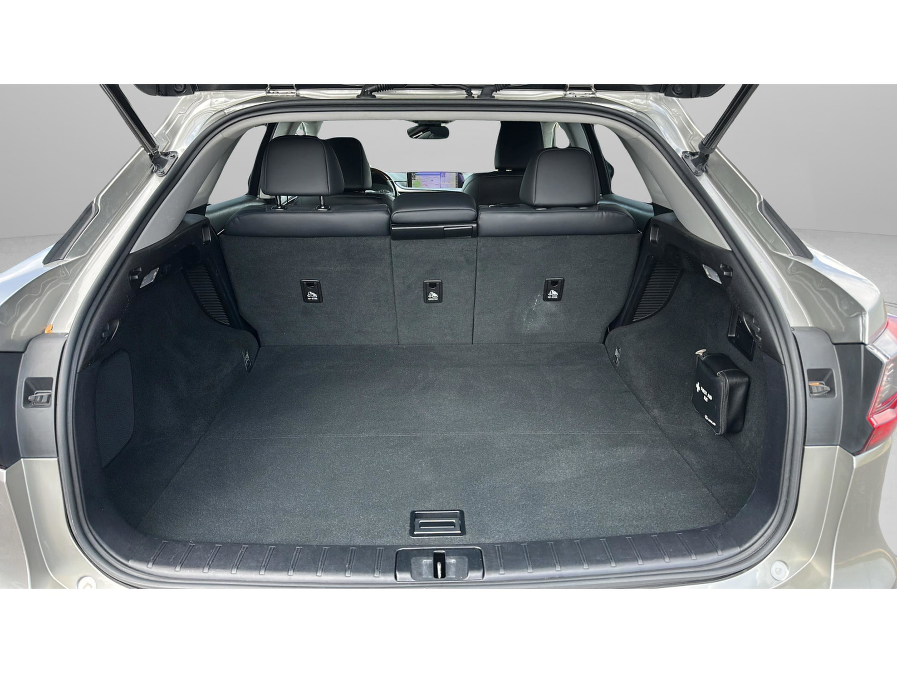 Used 2019 Lexus RX 450h AWD w/ Navigation Package image 26