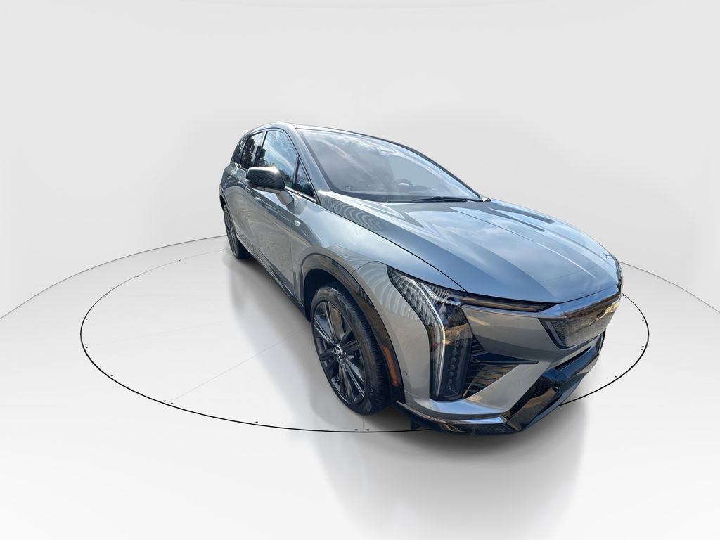 Used 2025 Cadillac Optiq Sport 2 image 2