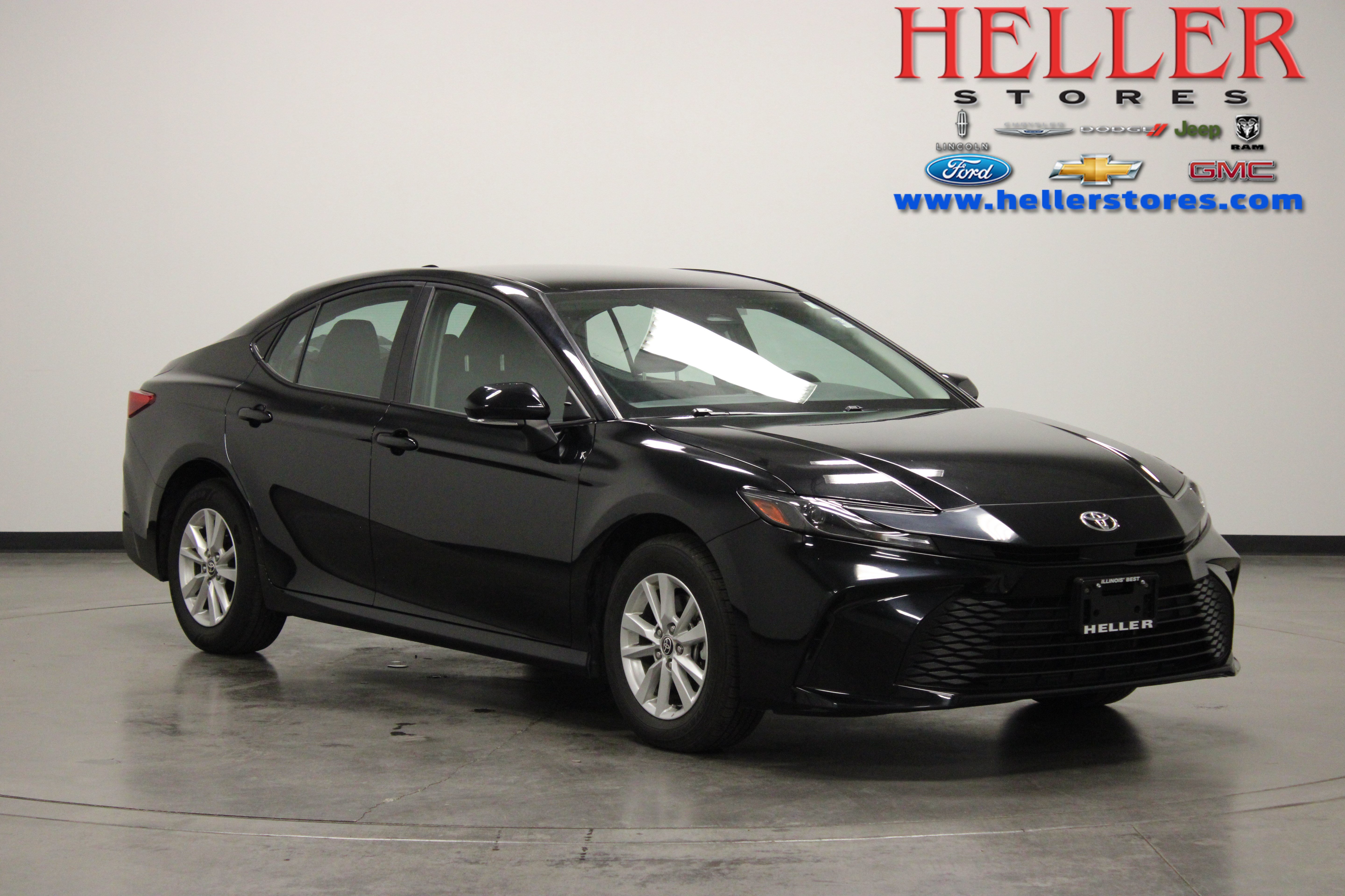 Used 2025 Toyota Camry LE w/ Convenience Package