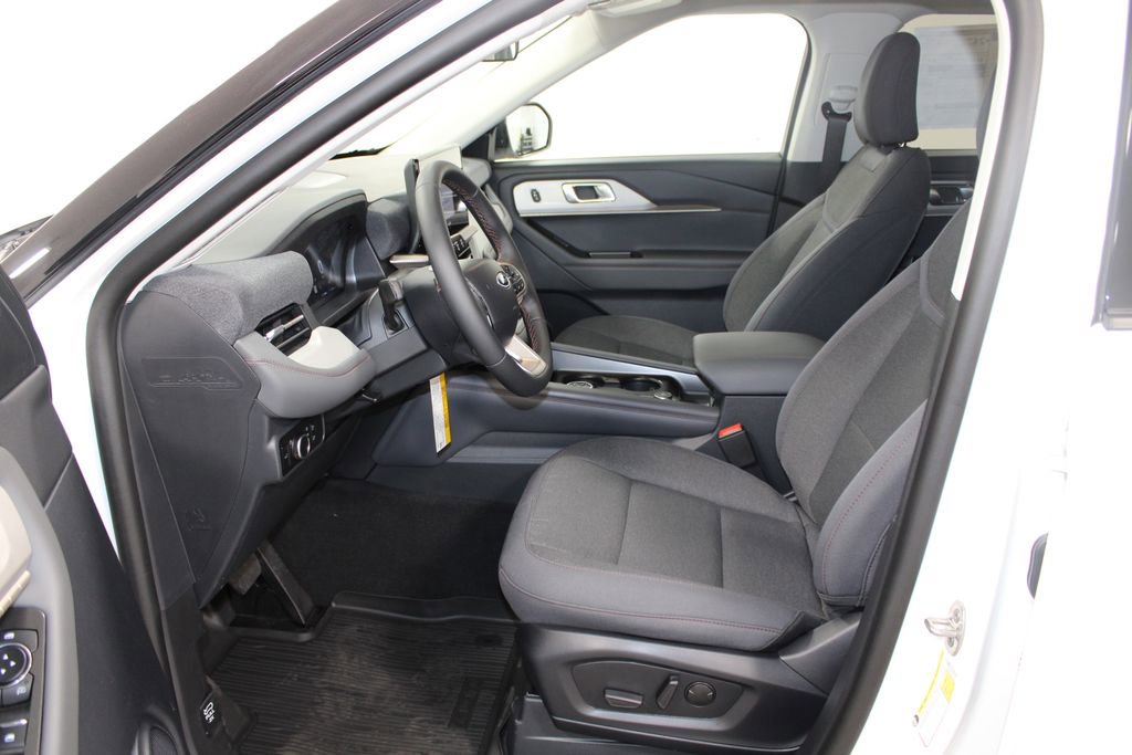 New 2026 Ford Explorer Active image 21