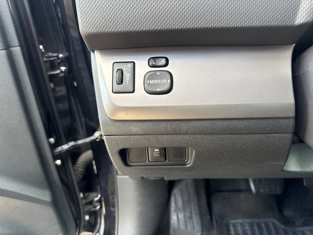 Used 2014 Scion xB FWD image 19