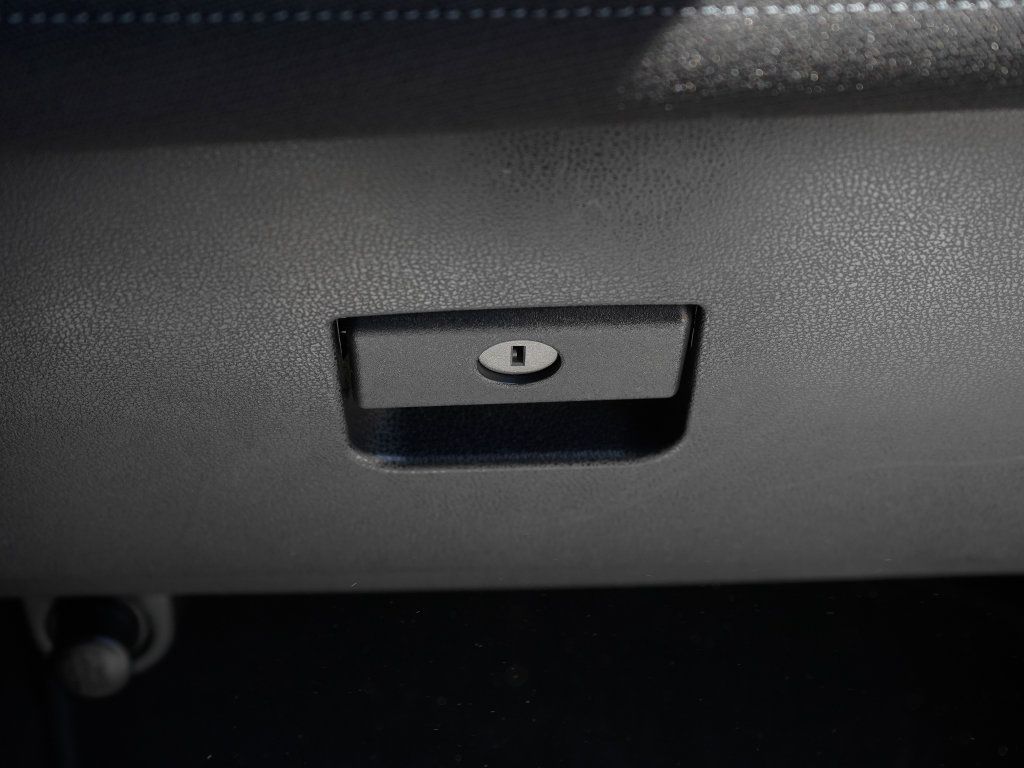 Used 2024 Nissan Z Sport w/ Floor Mat Package image 33