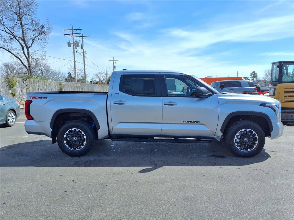 New 2026 Toyota Tundra SR5 w/ TRD Off-Road Premium Package AWD/4WD image 4