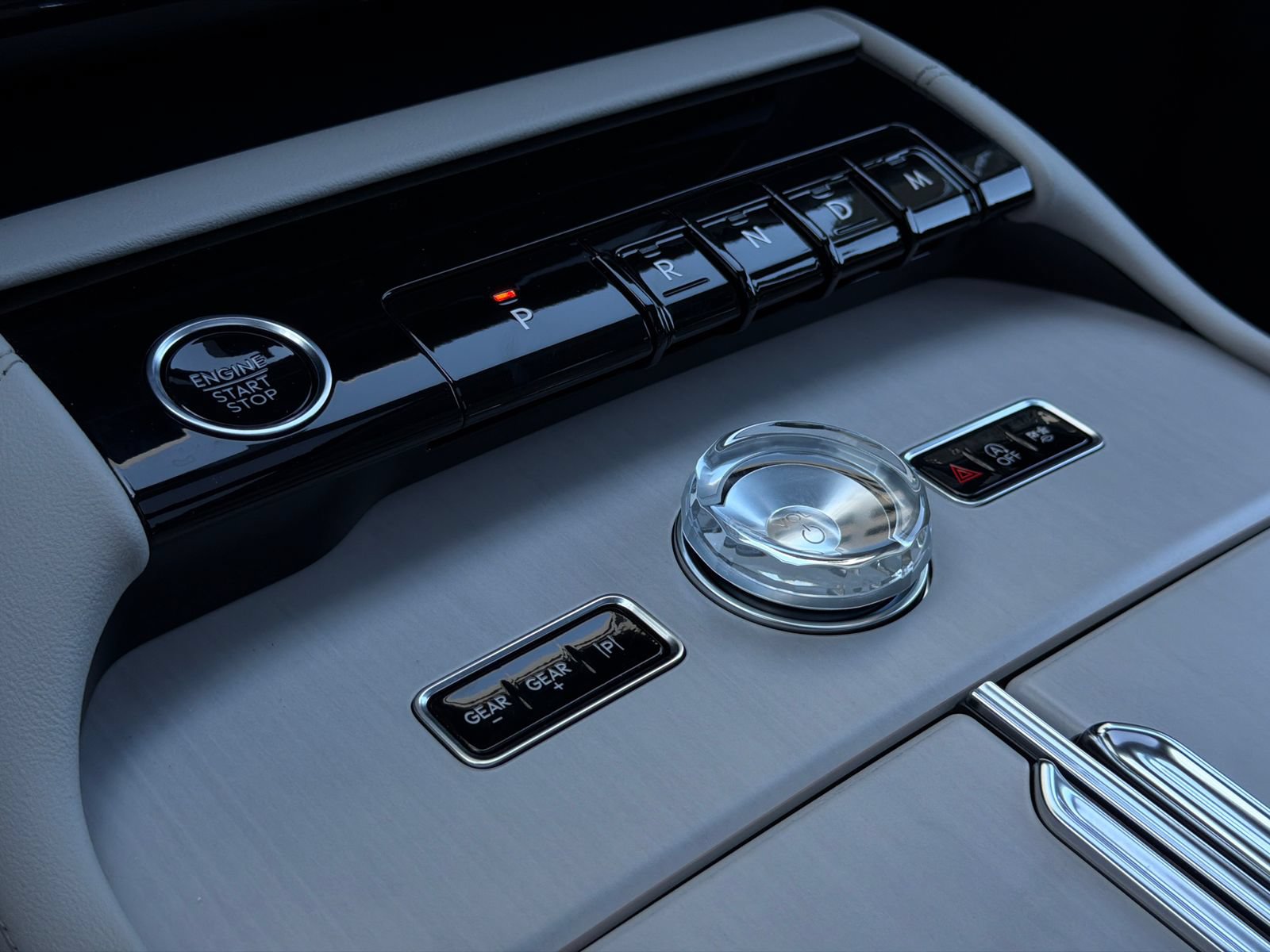 New 2026 Lincoln Navigator Reserve AWD/4WD image 28