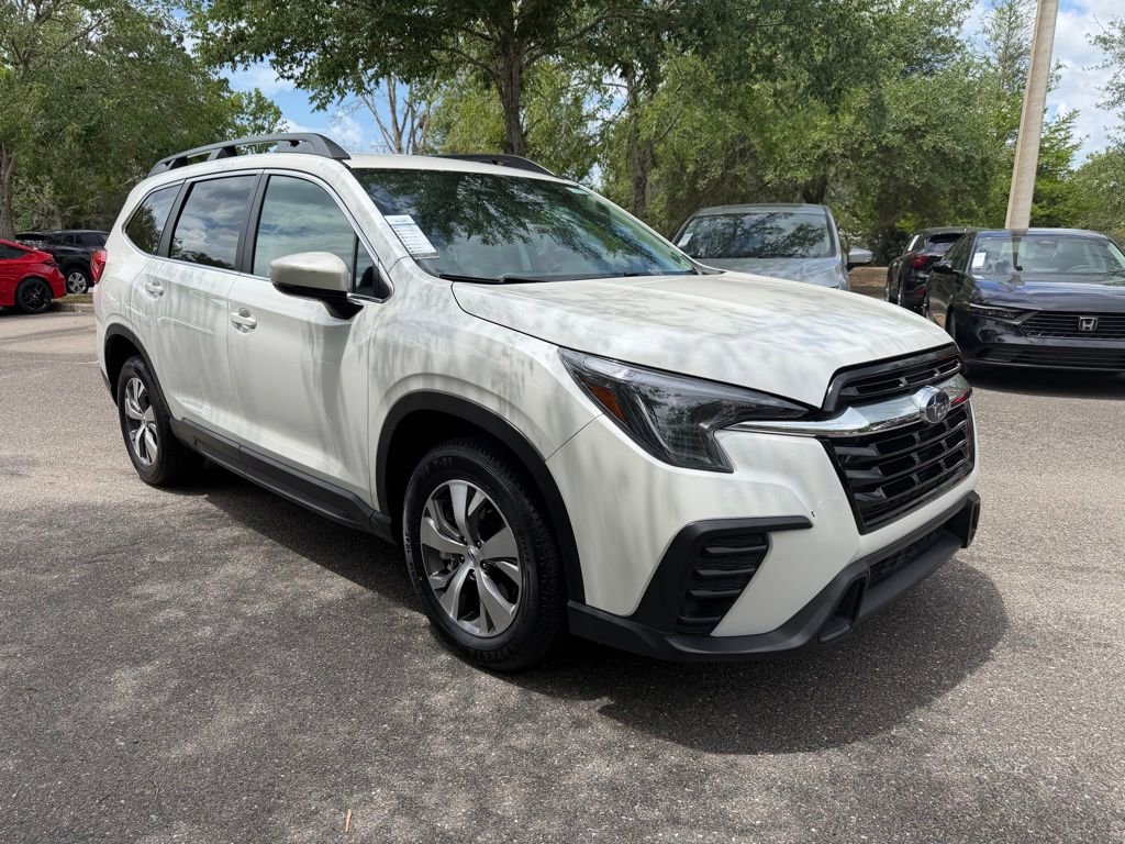 Used 2025 Subaru Ascent Premium AWD/4WD image 1