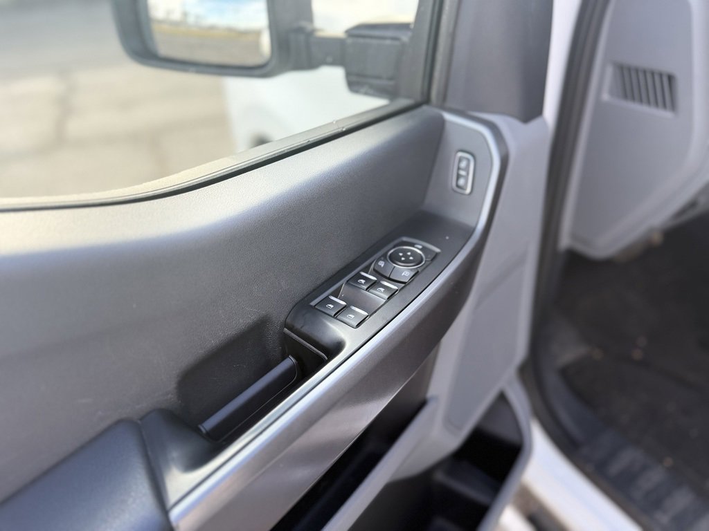 Used 2025 Ford F250 XLT image 34