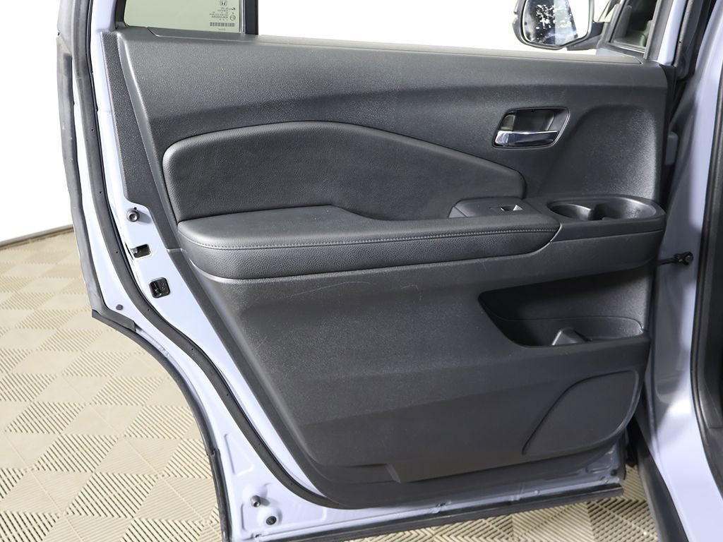 Used 2022 Honda Pilot Sport image 25