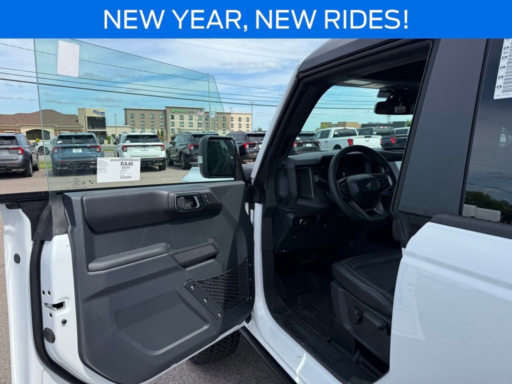New 2025 Ford Bronco Badlands AWD/4WD image 13
