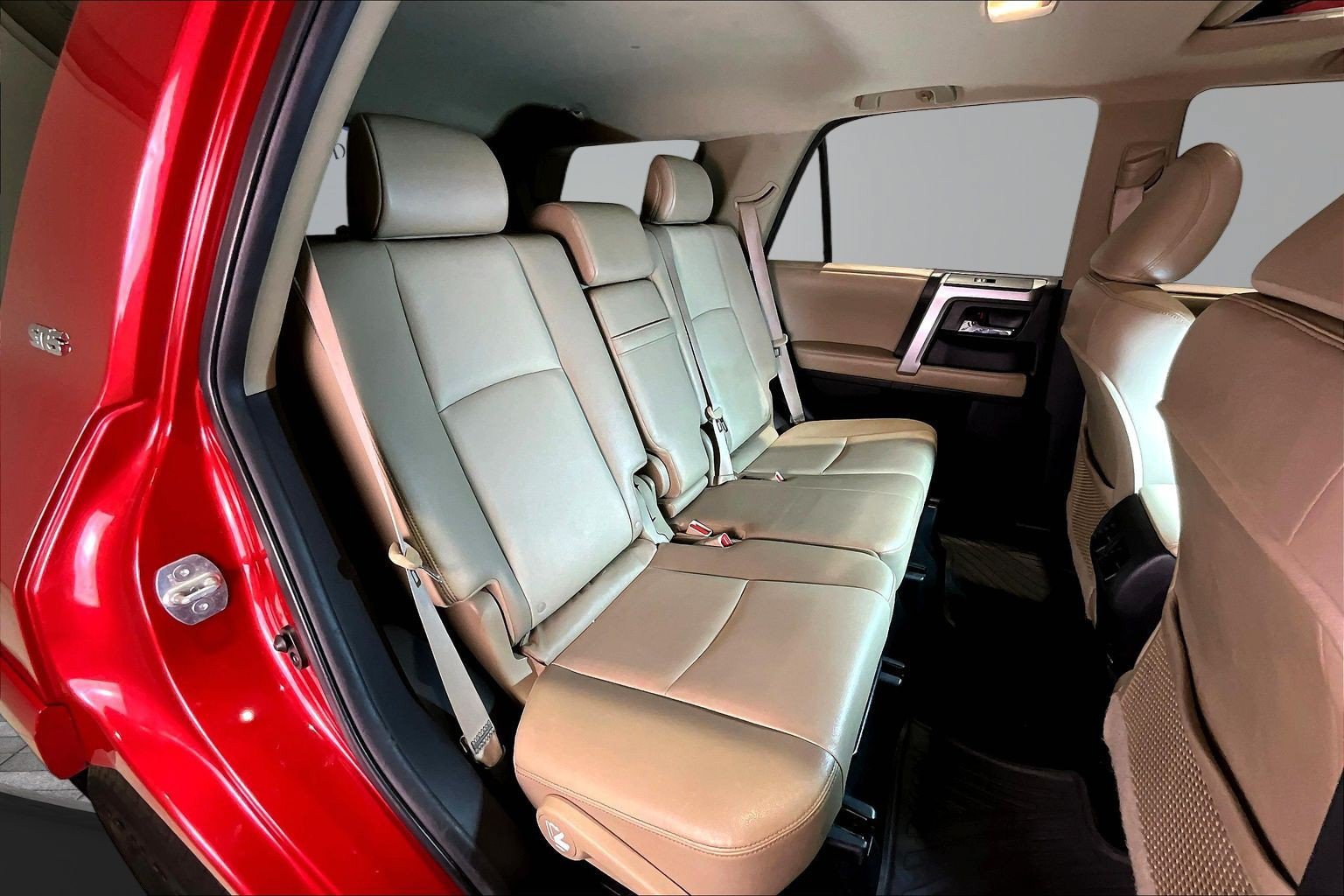 Used 2015 Toyota 4Runner SR5 Premium AWD/4WD image 25