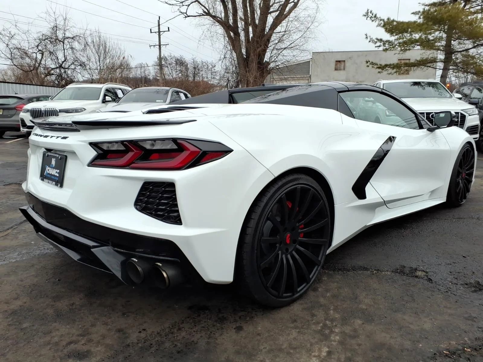 Used 2023 Chevrolet Corvette Stingray Convertible w/ 1LT image 3