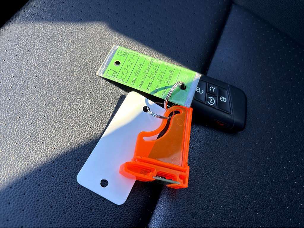 Used 2022 Volkswagen Atlas SE image 30