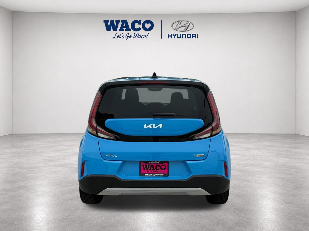 Used 2023 Kia Soul EX FWD image 7