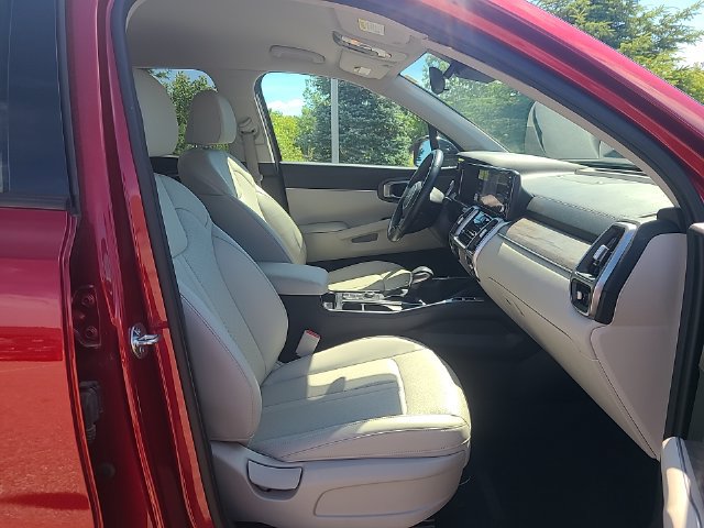 Used 2023 Kia Sorento S AWD/4WD image 30