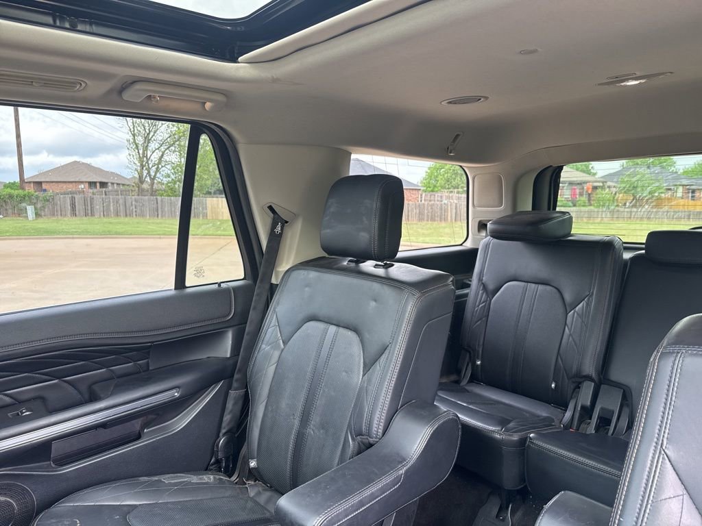Used 2019 Ford Expedition Platinum AWD/4WD image 7