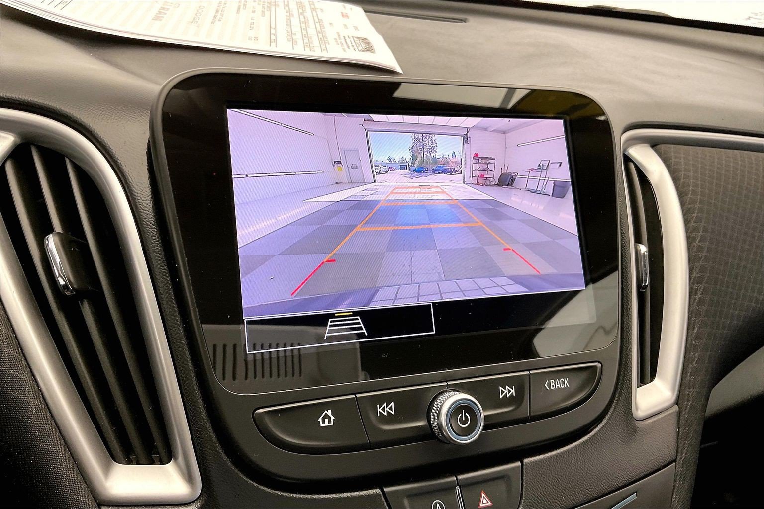 Used 2025 Chevrolet Malibu LT FWD image 23