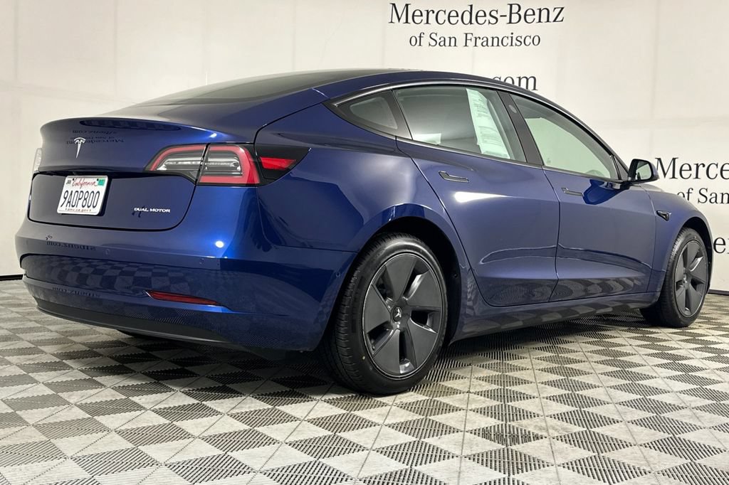 Used 2022 Tesla Model 3 Long Range AWD/4WD image 4