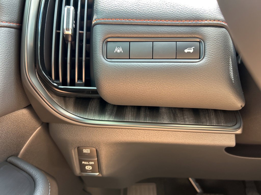 New 2026 Nissan Armada PRO-4X AWD/4WD image 31