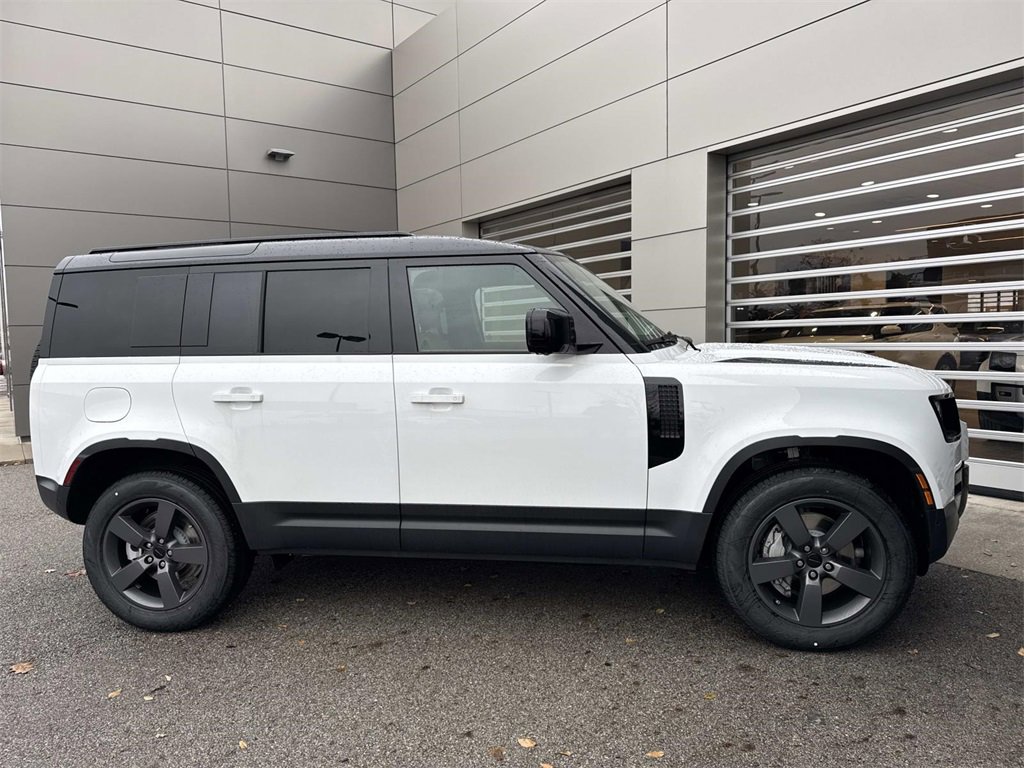 New 2026 Land Rover Defender 110 S image 7